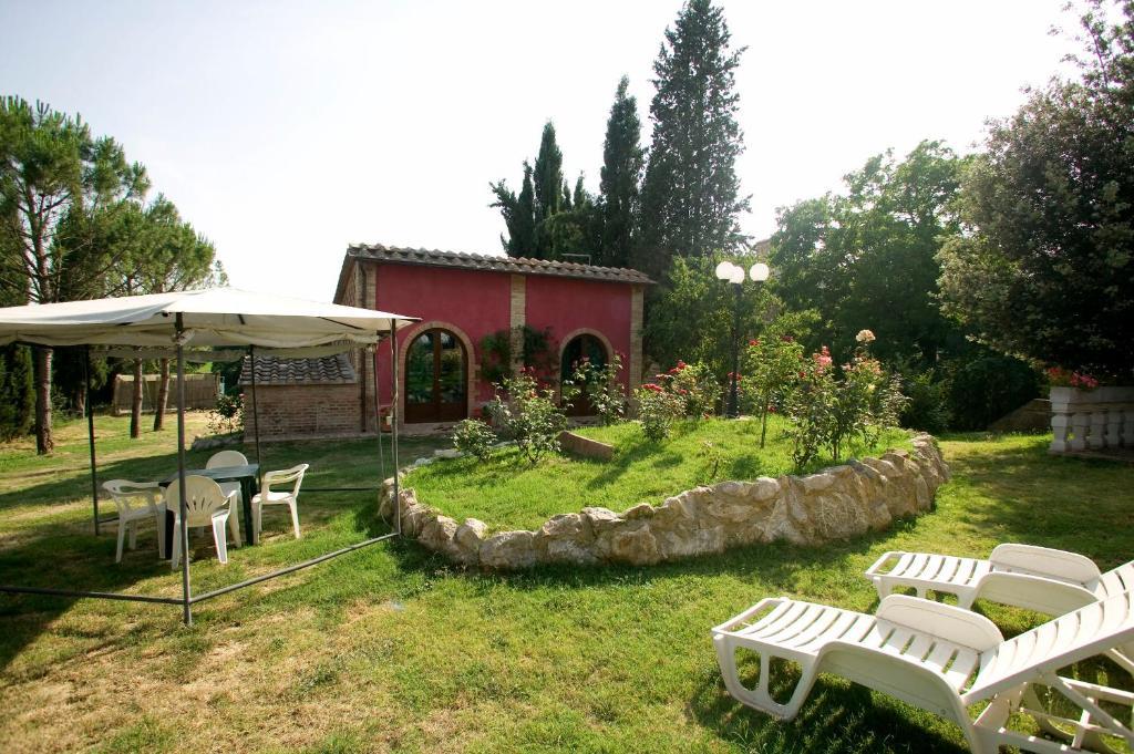 Agriturismo La Grotta Di Montecchino Siena Kamer foto
