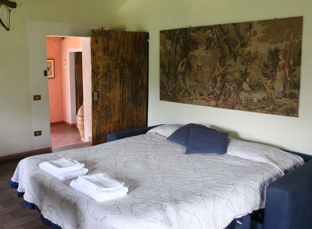 Agriturismo La Grotta Di Montecchino Siena Buitenkant foto