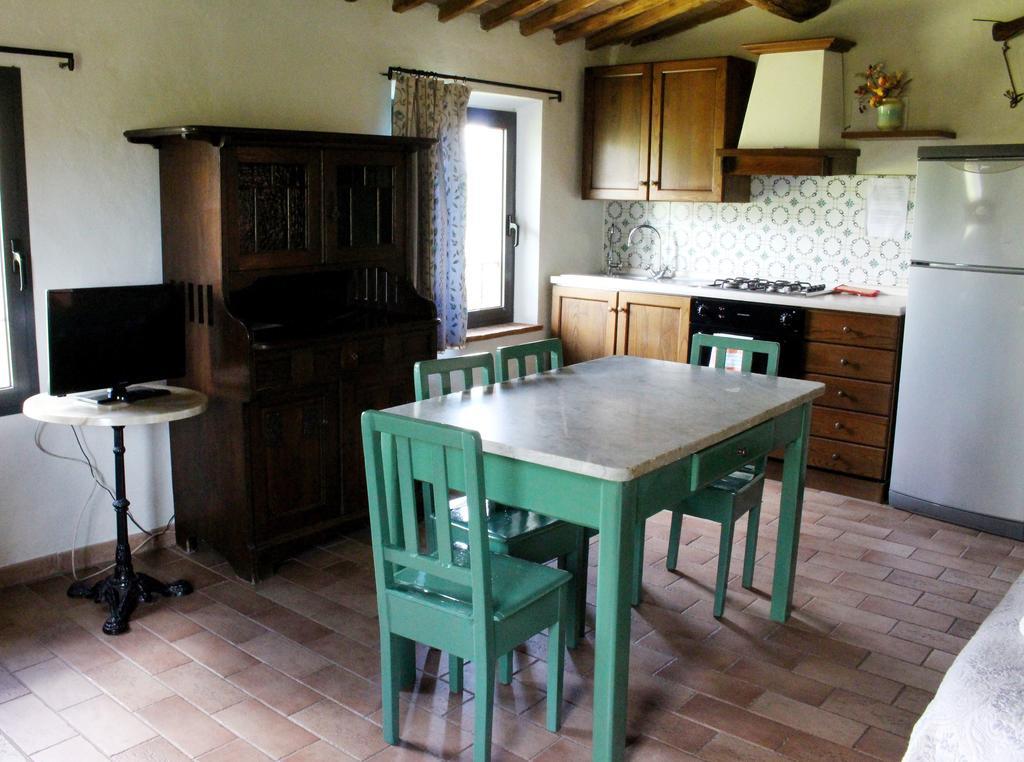 Agriturismo La Grotta Di Montecchino Siena Buitenkant foto