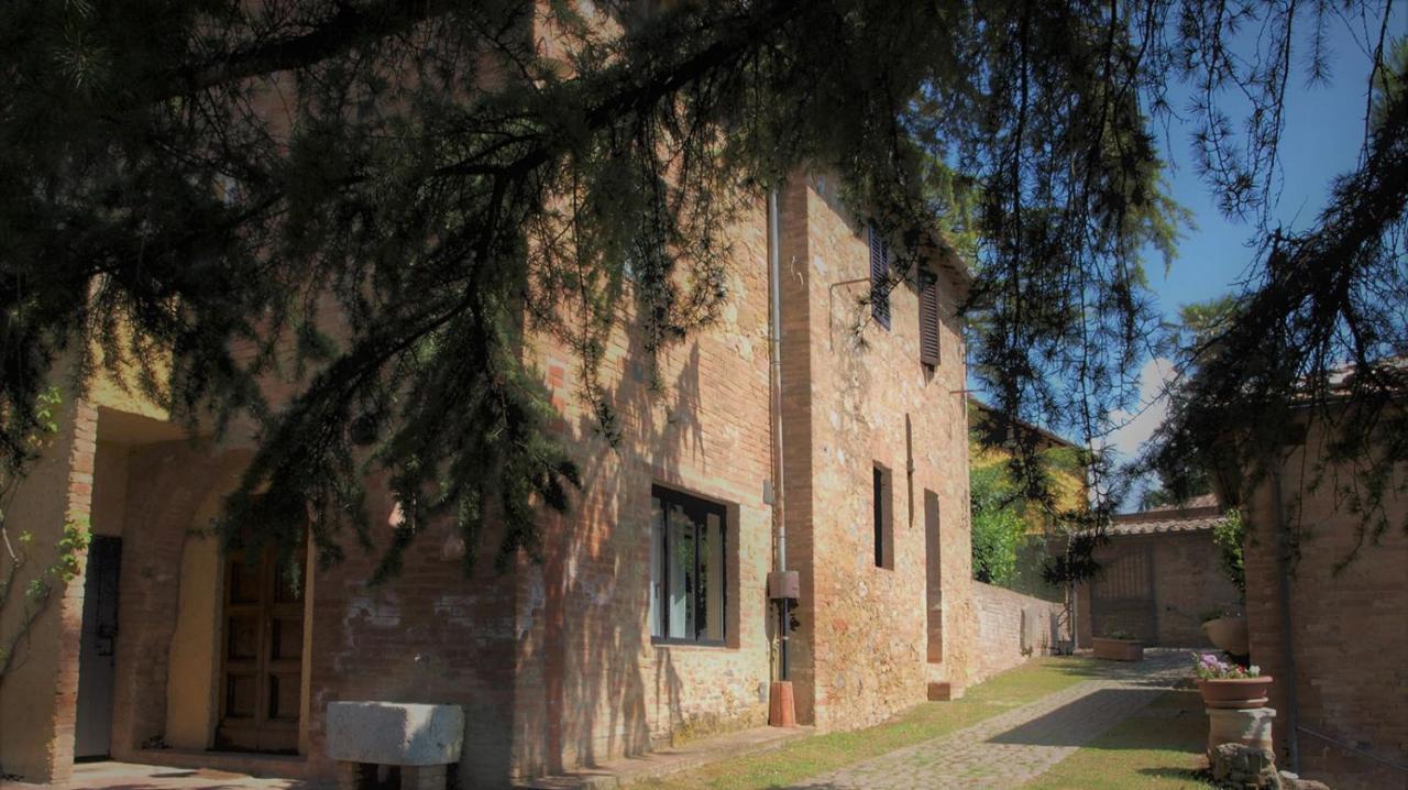 Agriturismo La Grotta Di Montecchino Siena Buitenkant foto