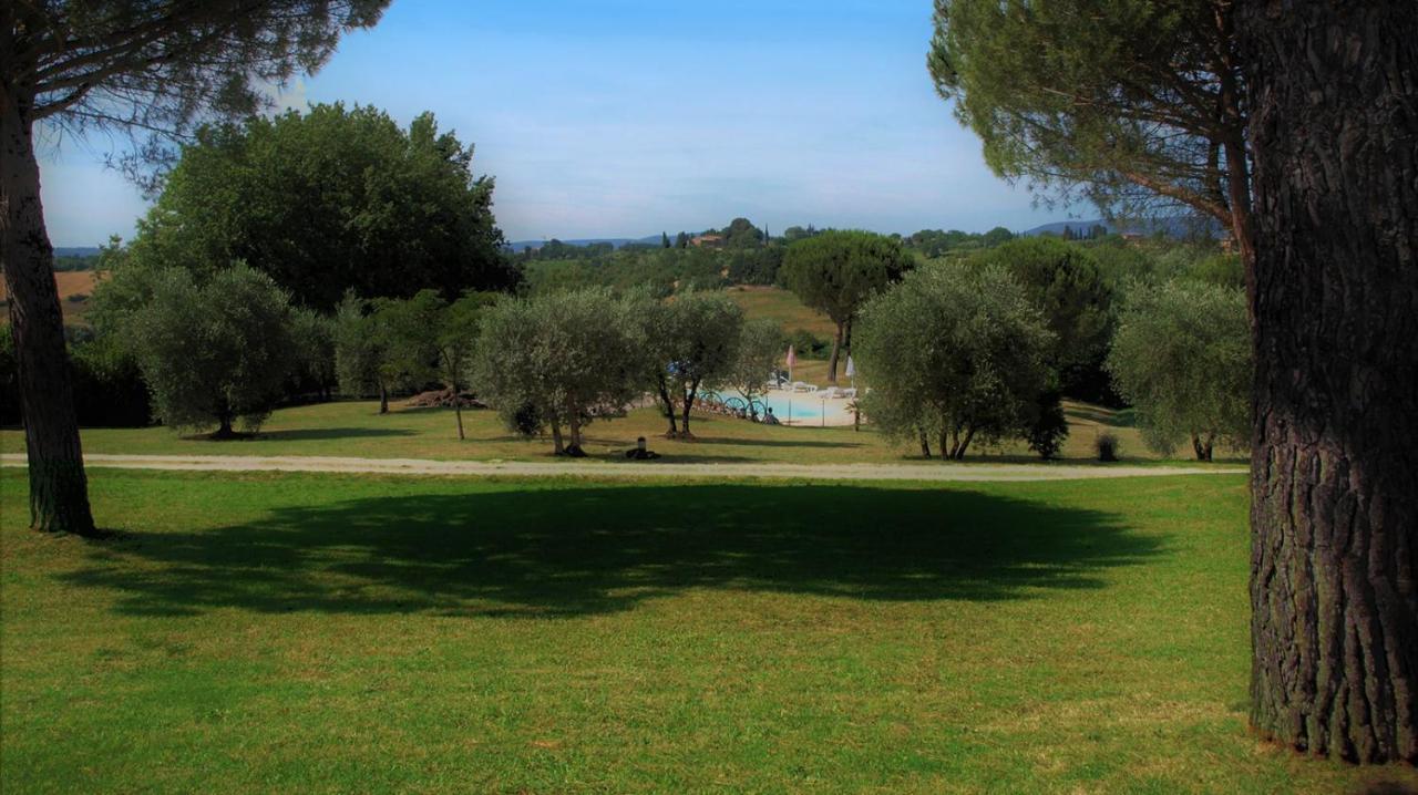 Agriturismo La Grotta Di Montecchino Siena Buitenkant foto