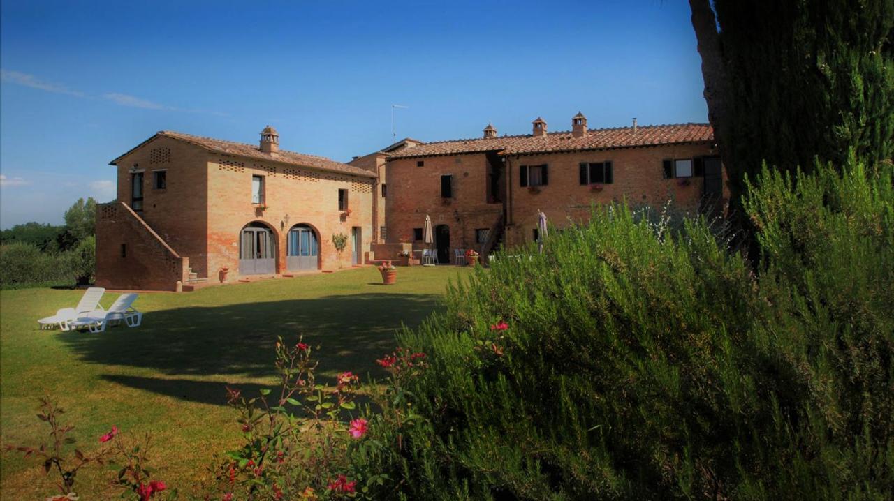 Agriturismo La Grotta Di Montecchino Siena Buitenkant foto