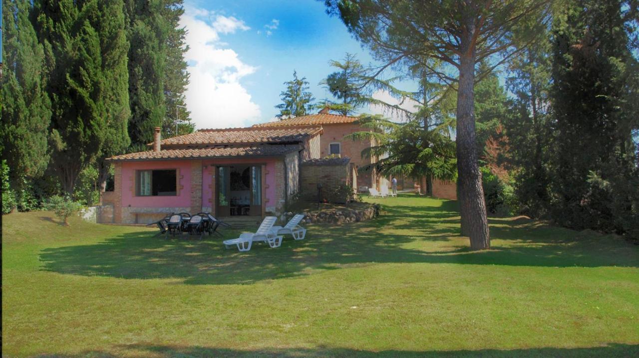 Agriturismo La Grotta Di Montecchino Siena Buitenkant foto