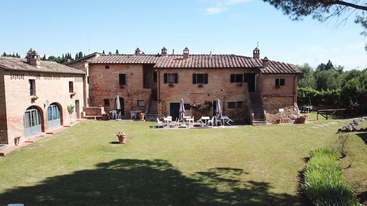 Agriturismo La Grotta Di Montecchino Siena Buitenkant foto