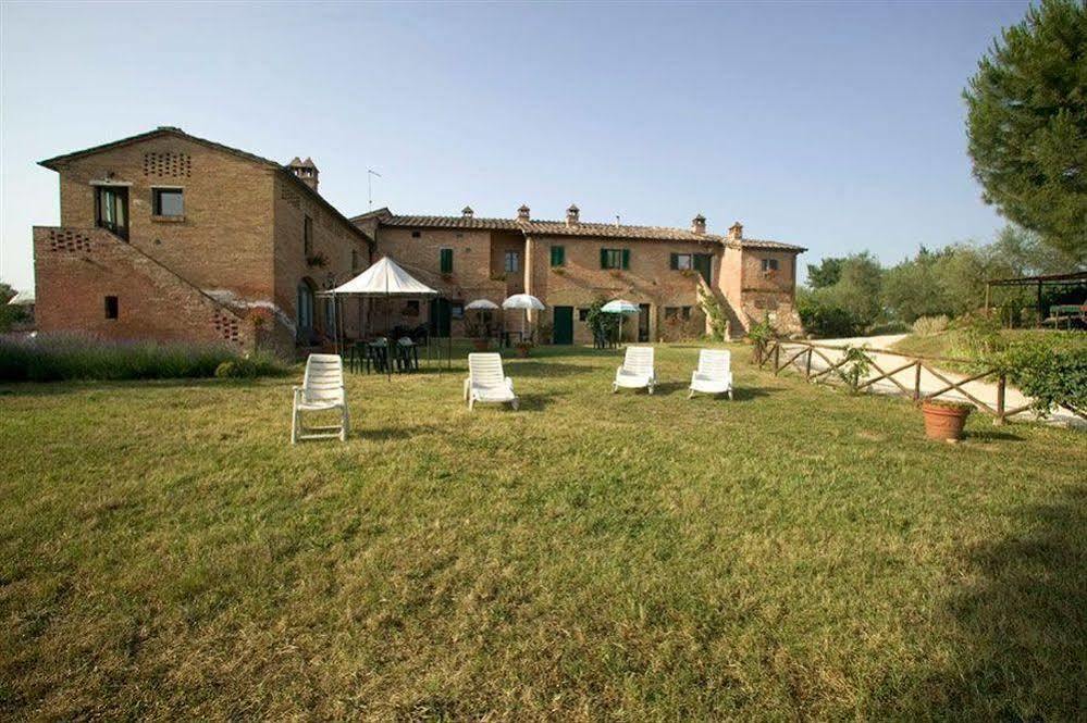 Agriturismo La Grotta Di Montecchino Siena Buitenkant foto